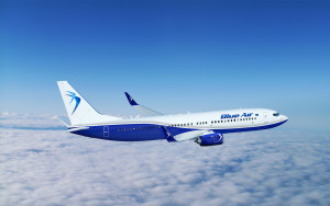 BlueAir_737-800